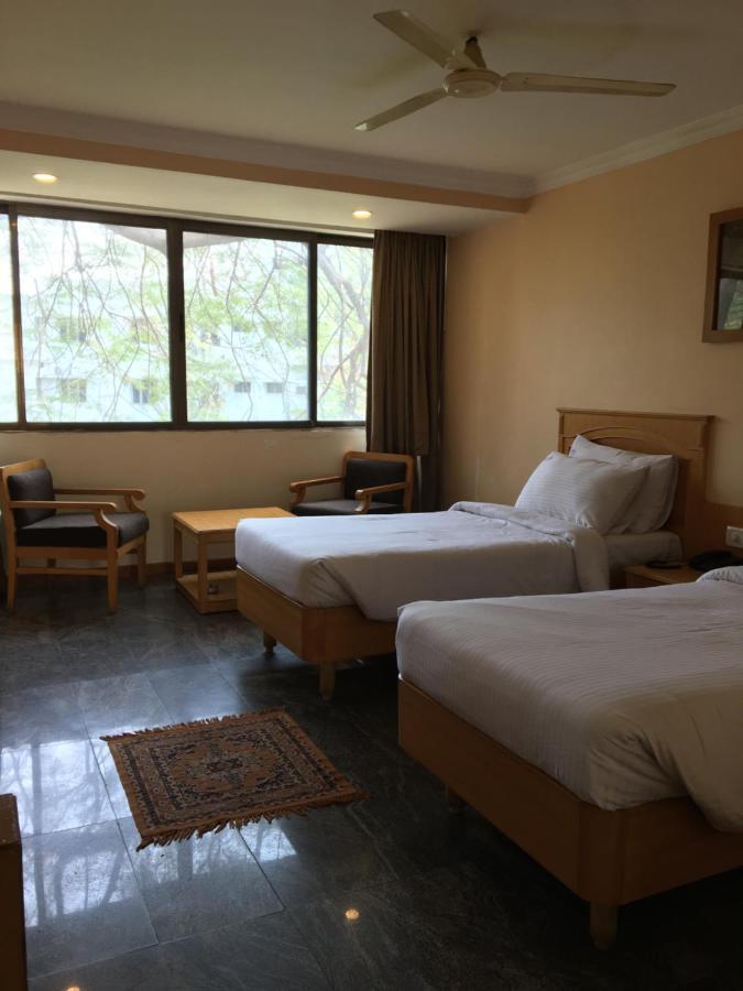 ASR Guesthouse Tirupati Eksteriør billede