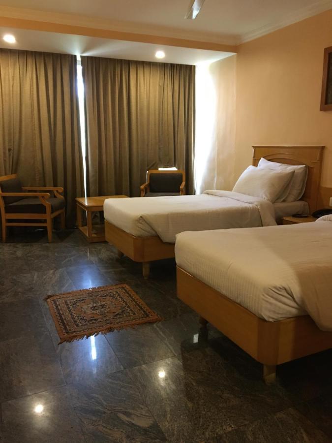 ASR Guesthouse Tirupati Eksteriør billede